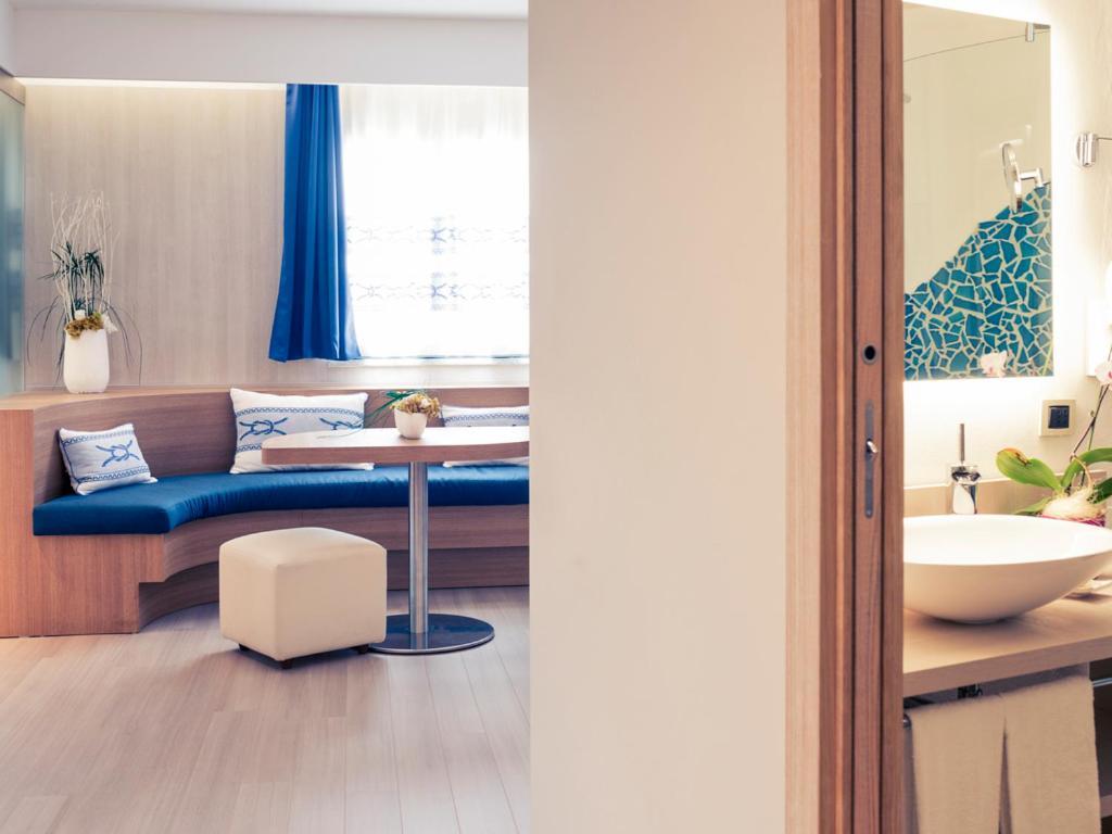 Standard Family Suite 2 Connecting Rooms