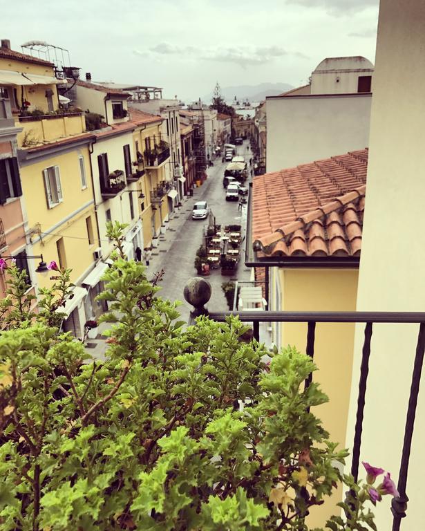 Camera Matrimoniale Superior con Balcone