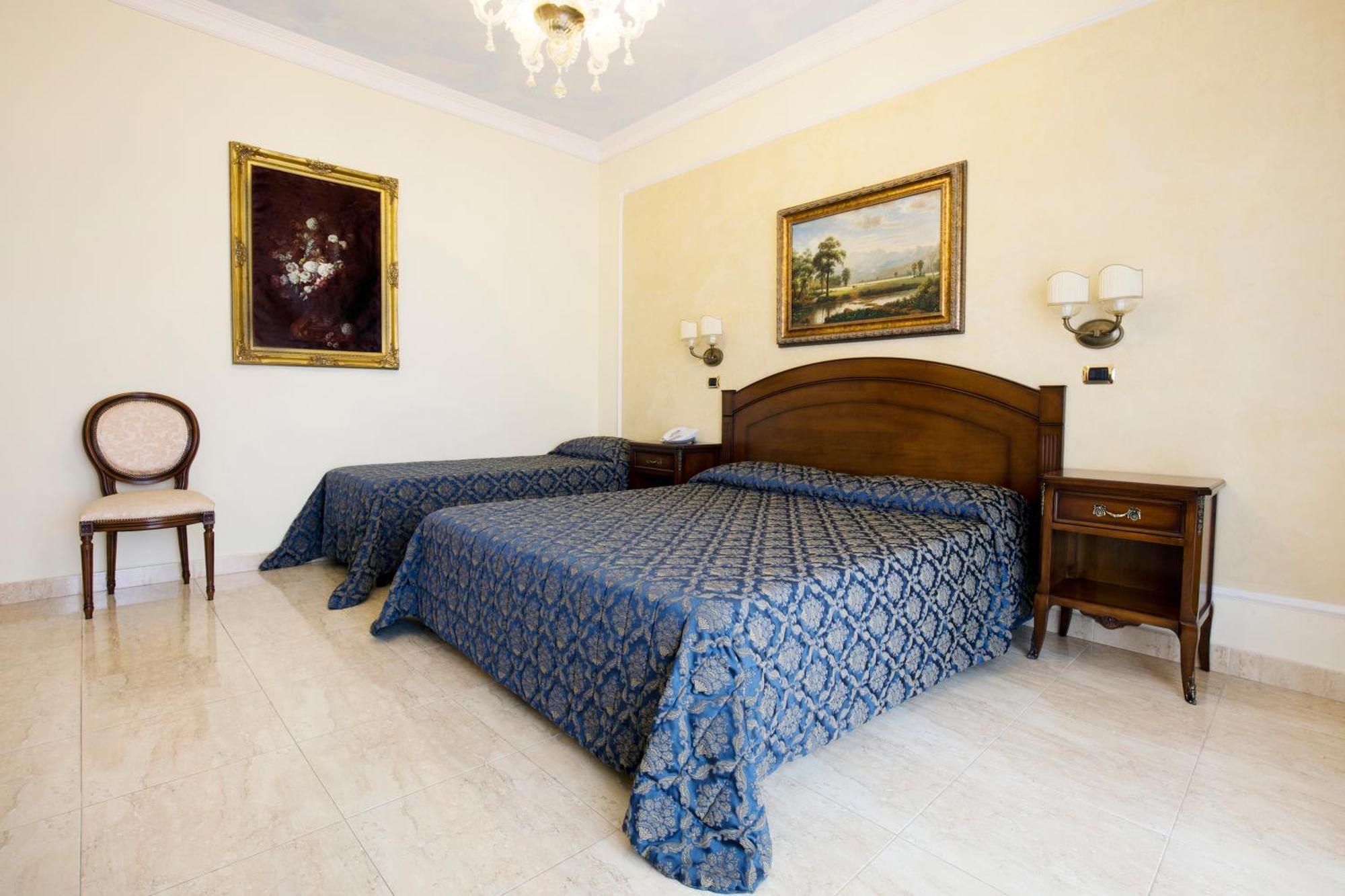 Triple Room,786196143:JPEG
